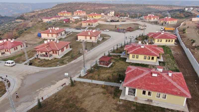 Depremzedeler yeni yıla evlerinde giriyor